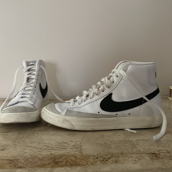 Nike Shoes - Nike blazers
